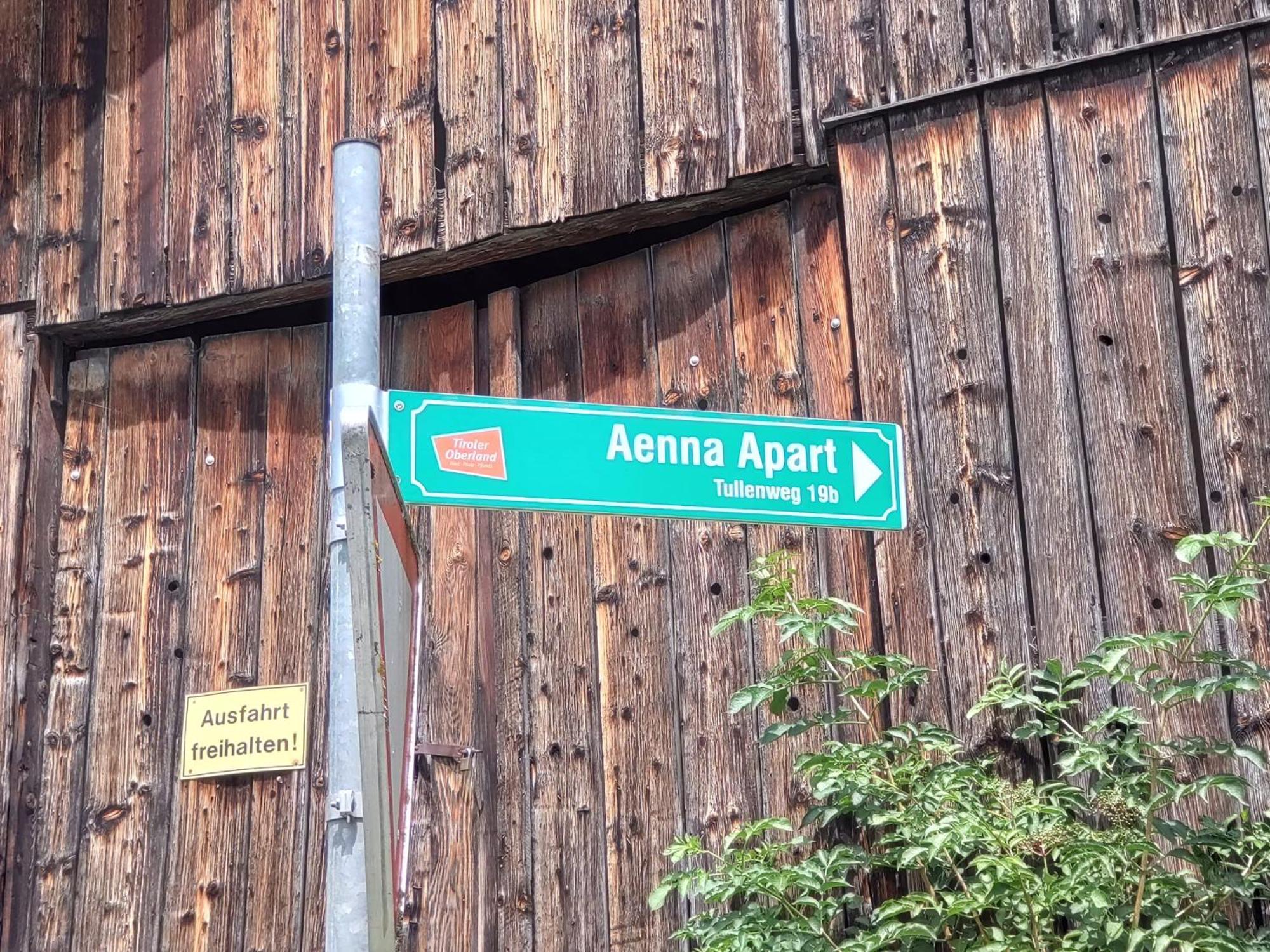 Aenna Apart Prutz Exterior photo